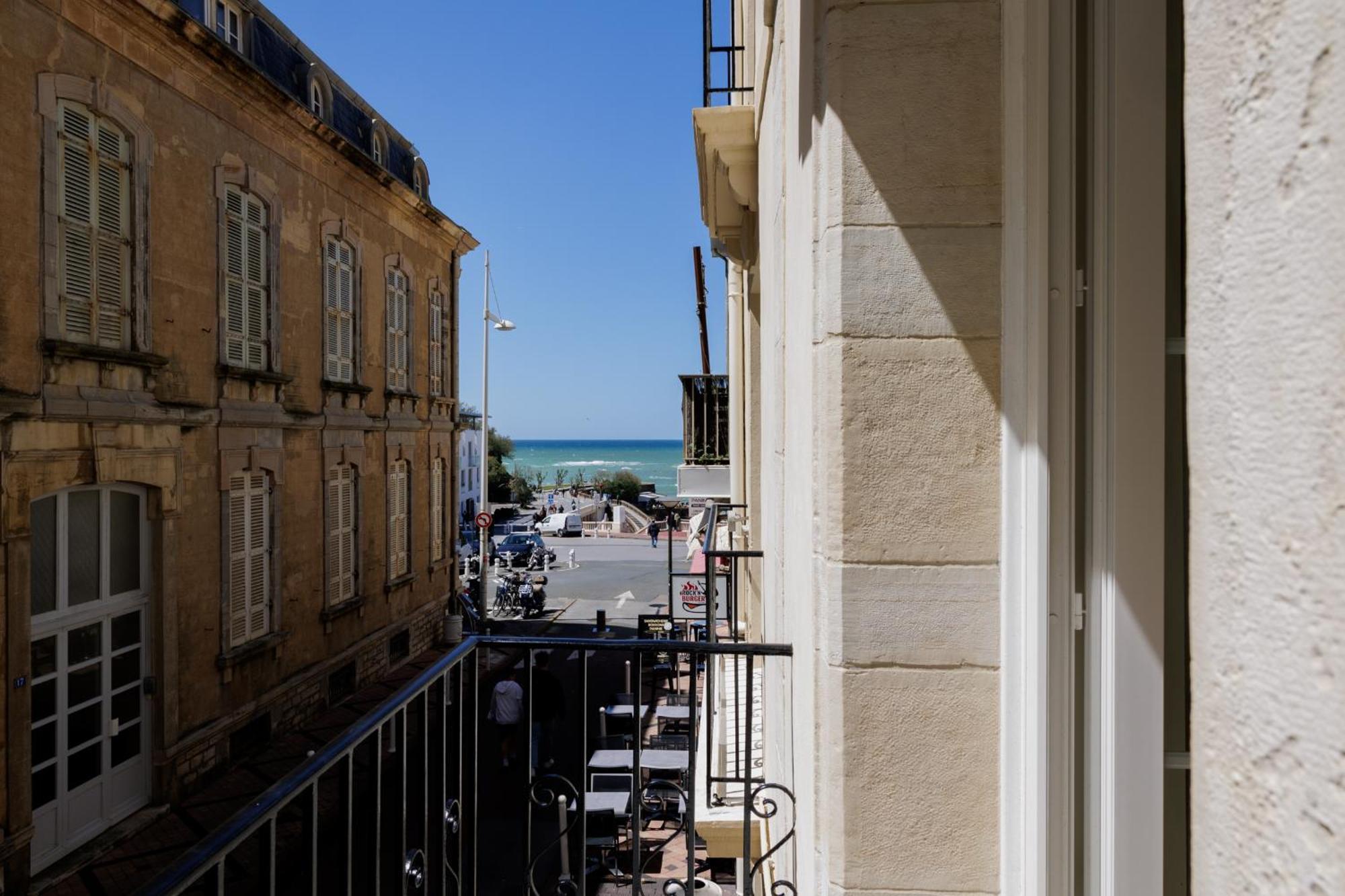 Alfred Hotels Port-Vieux Биарриц Экстерьер фото